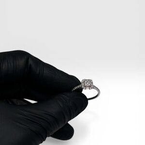 10K White Gold Diamond Cluster Ring – Size 7